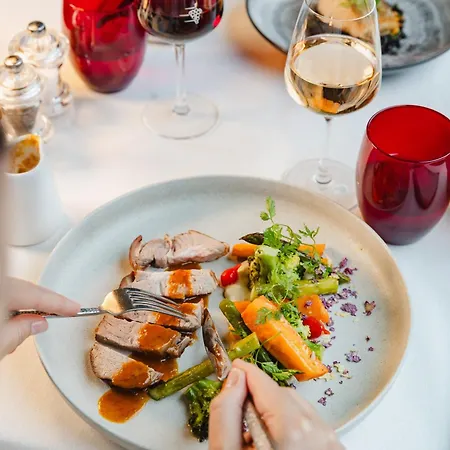 La Mere Poulard Mont-Saint-Michel