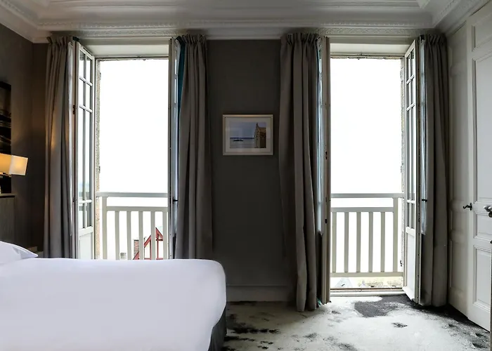 La Mère Poulard Mont St. Michel