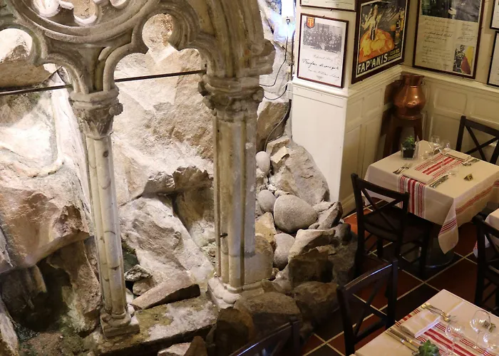 La Mère Poulard Hotel Mont St. Michel