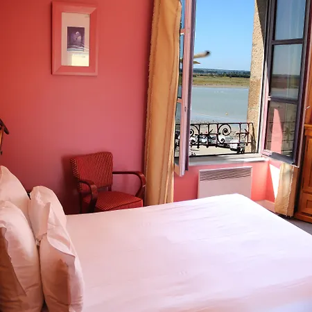 Hotel La Mère Poulard 3*