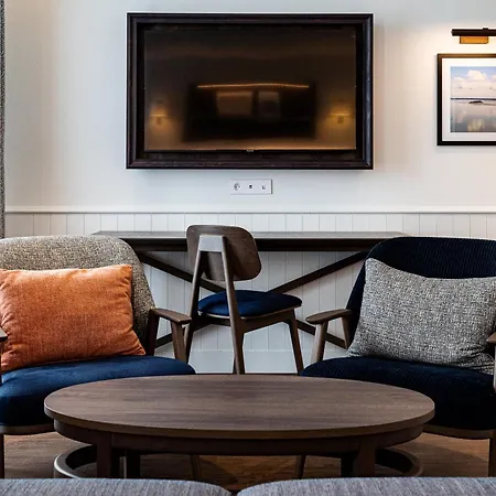 Hotel La Mere Poulard 3*