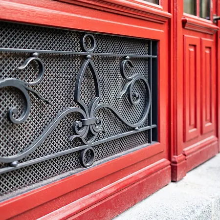 La Mere Poulard Отель 3*