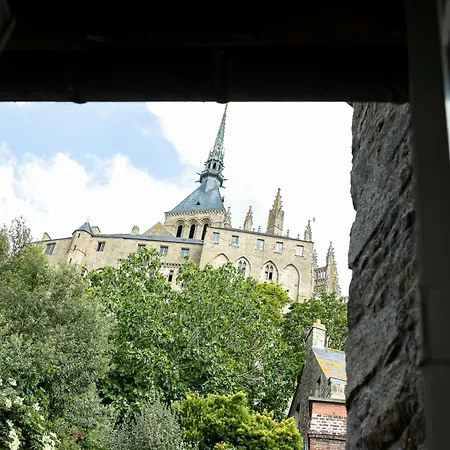 La Mere Poulard Hotel 3*