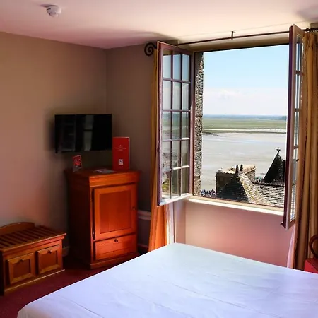 La Mere Poulard Hotel 3*