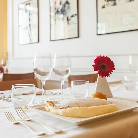 La Mere Poulard Hotel