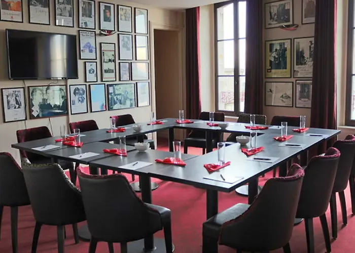 Hotel La Mere Poulard 3*